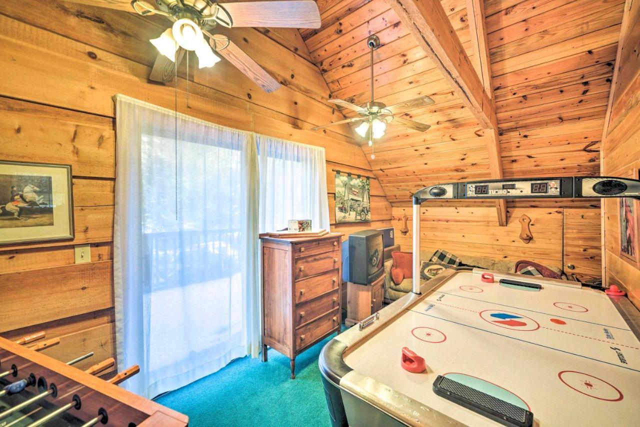 Cozy With Large Mountain Creek! Tellico Plains