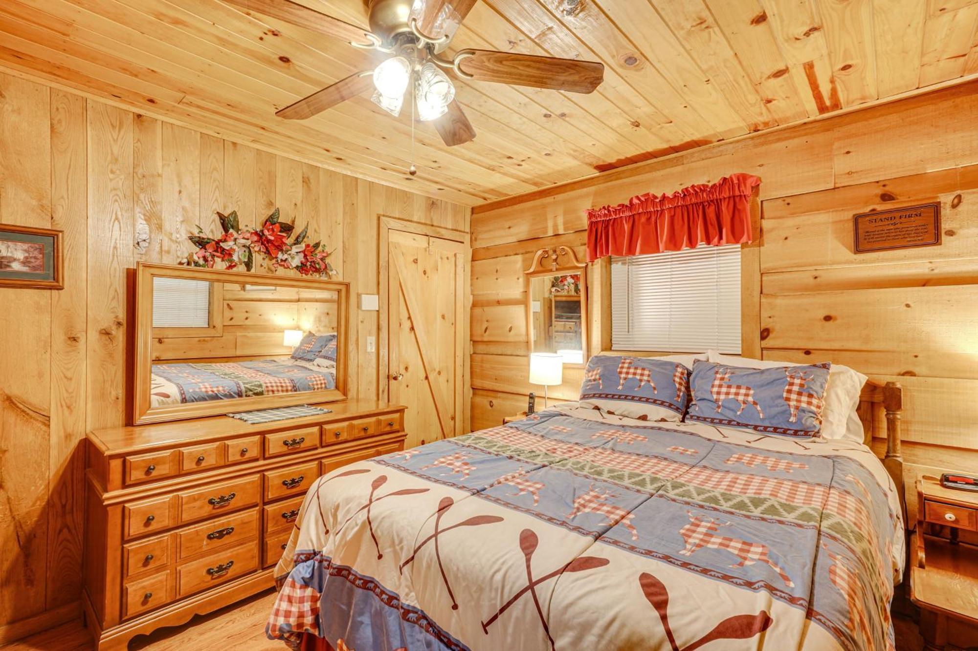 Cozy With Large Mountain Creek! * Tellico Plains