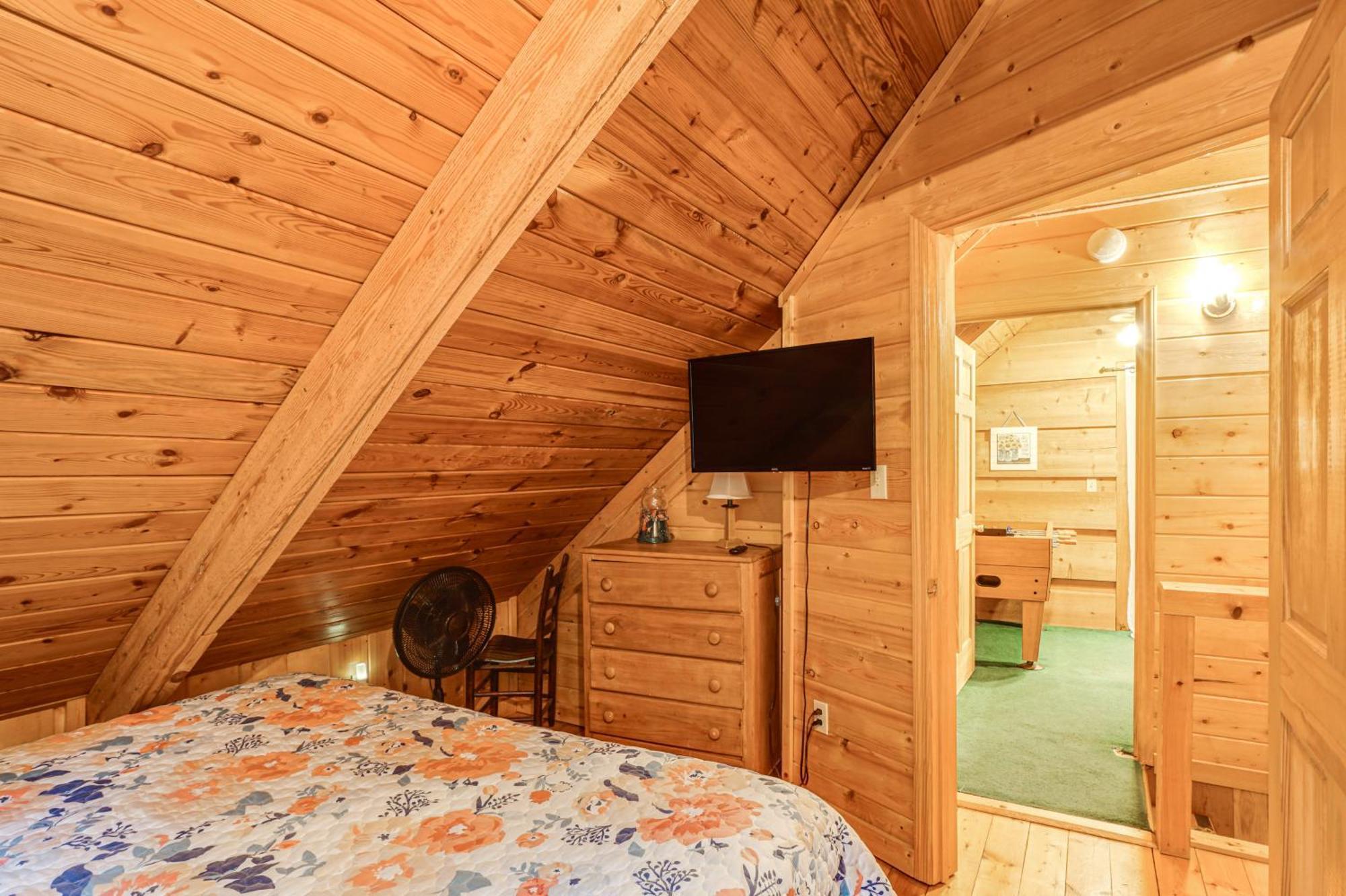 Holiday home Cozy With Large Mountain Creek!